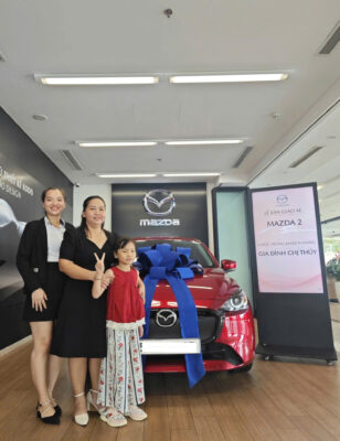mazda binh duong ban giao xe 7